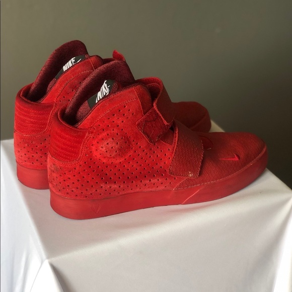 Nike Flystepper 2k3 red suede sneakers